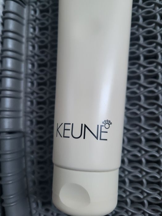 Keune - włosy kręcone
