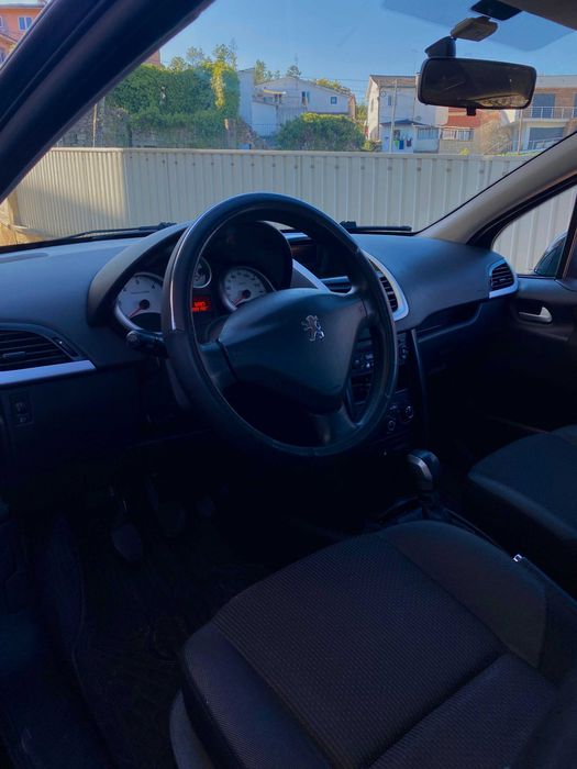 Peugeut 207 2009
