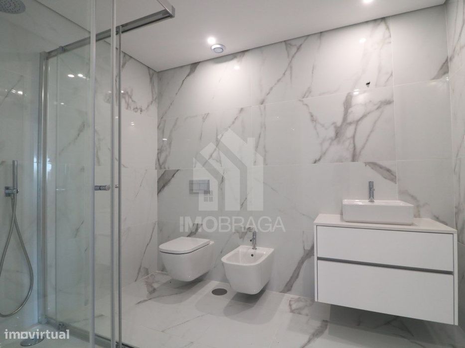 Arrendamento Apartamento T3 Novo c/ Garagem para 2 Carros, em São V...