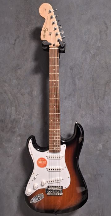 Левосторонняя электрогитара Squier Stratocaster LH LR Brown Sunburst