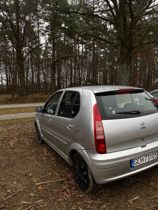 Tata Indika 2009 rok osczendne auto