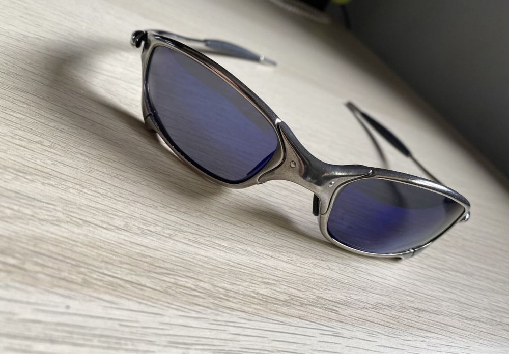 Óculos de sol Oakley Juliet Polished Ice