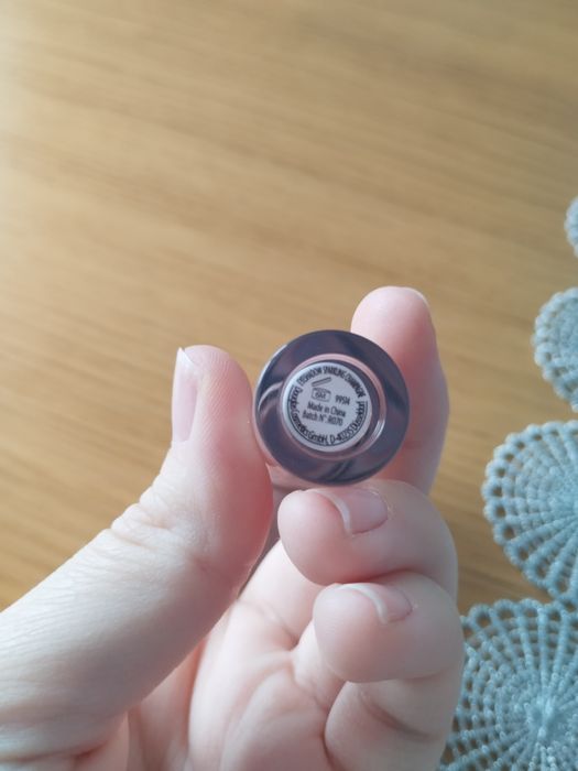 Douglas liquid eyeshadow sparkling champagne