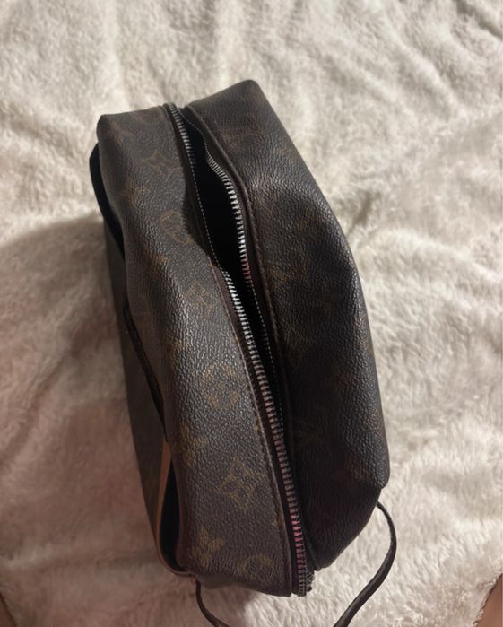Kosmetyczka Louis Vouitton -Monogram.