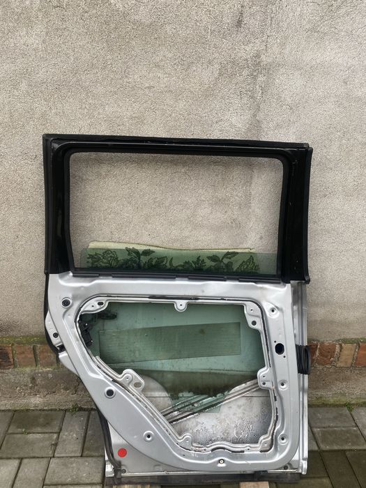 Drzwi Vw Passat b5 lewe tyl