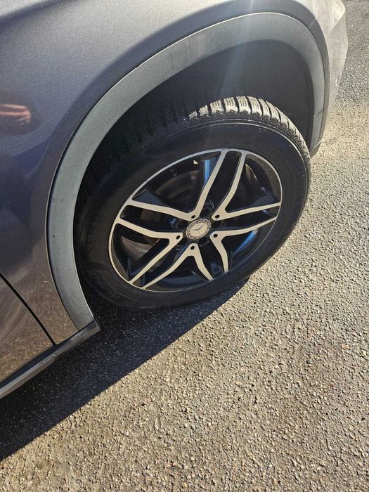 Mercedes-Benz GLA-Class 2016