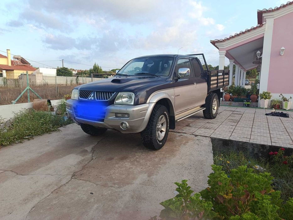 Mitsubishi strakar king