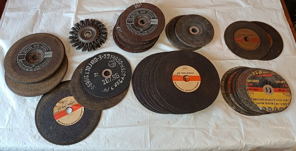 Абразивні круги і щітка для обробки металу