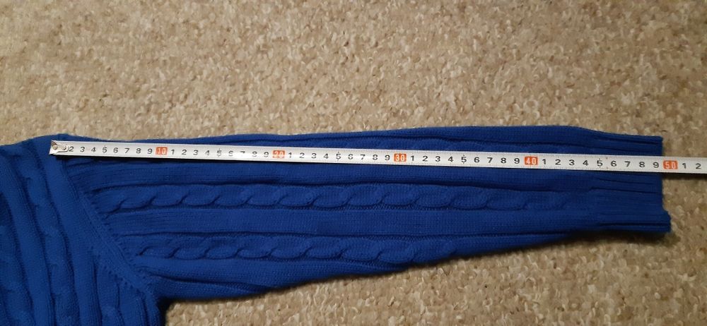 Sweter chłopięcy, rozm. 134.