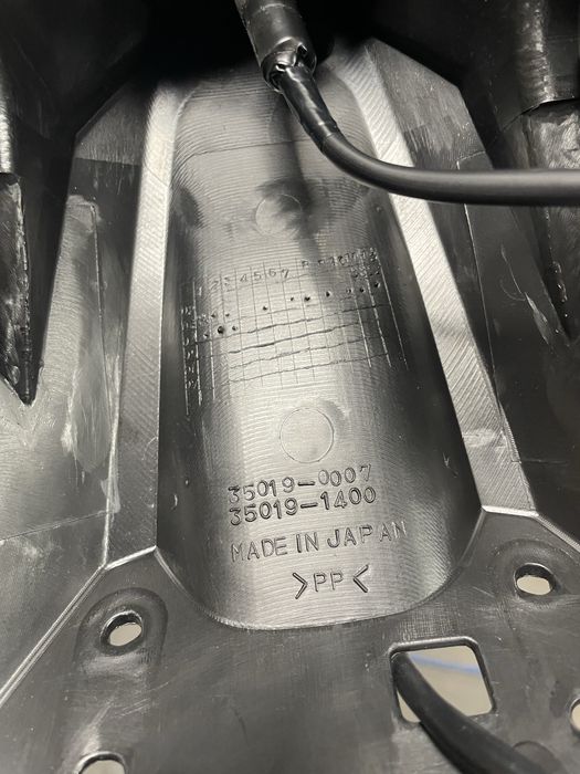 Guarda-lamas traseiro genuíno Kawasaki para modelos Z750, Z1000, ZX636
