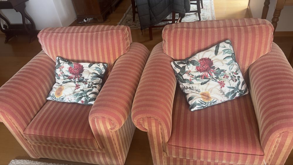 Conjunto de sofa e maples