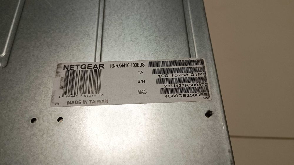 NETGEAR ReadyNAS 2100 – 4x 3 TB HDD, Rack 1U