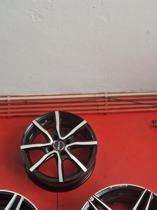 JANTES 15 NOVAS FURAÇÃO 4X100 PRETAS POLIDAS