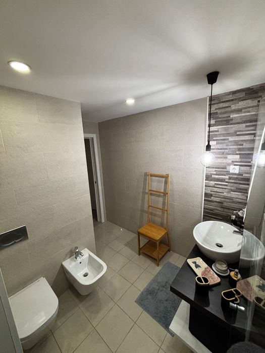 T2 mobilado em Setúbal | 106 m² área útil + arrecadação e parqueamento