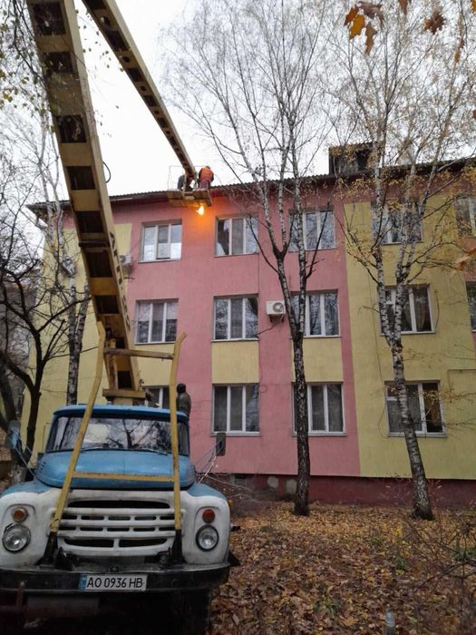 Продам Автовишка ЗІЛ- 130  спецтехніка автопідйомник