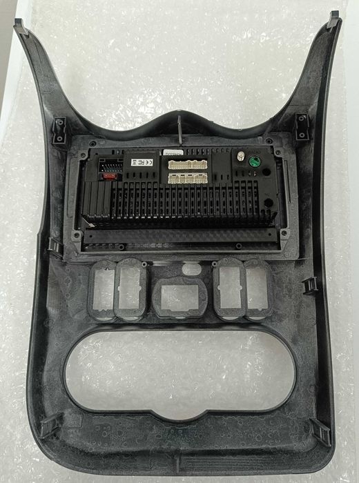 Radio Android z ekranem dotykowym Samochodowy system multimedialny