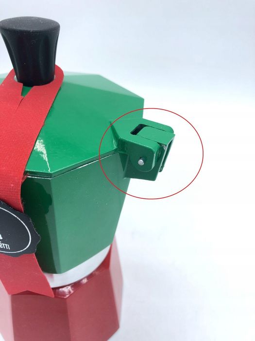 Bialetti Moka Express klasyczna kawiarka włoska 6 filiżanek srebrna