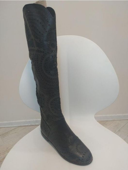 Чоботи Bate р.36 Італія демісезонні перфоровані