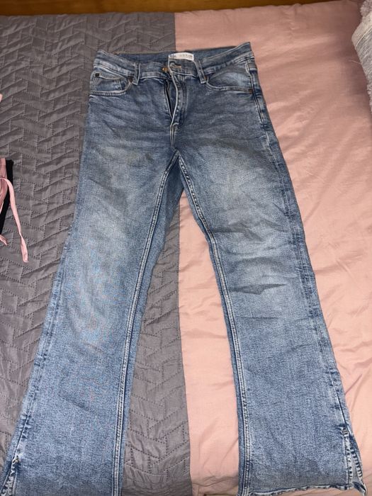 Calcas de ganga azuis clara perfeitas para oferecer à sua filha etc