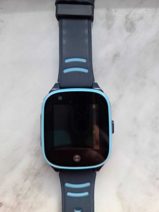 Zegarek Forever KW-500 LTE Smartwatch dla dzieci z GPS i telefonem