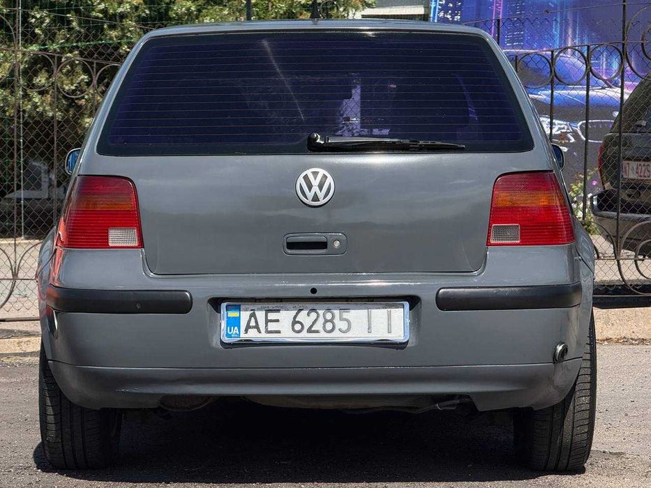 Volkswagen Golf 1998, 1.4 MPI газ/бензин, механіка