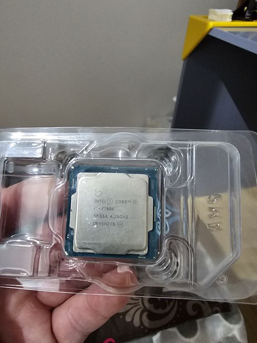 Processeur Intel Core I7-7700K (4 Cœurs, 8 Threads, 4.5 GHz Turbo), Socket LGA 1151, Occasion Testé