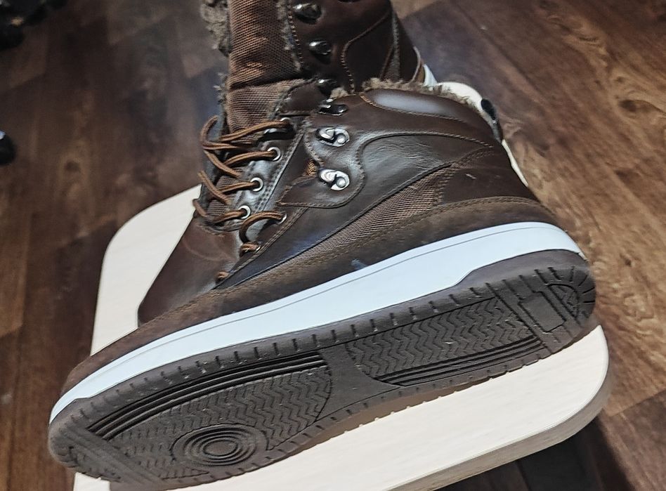 Чоловічі зимові ботинки кросівки