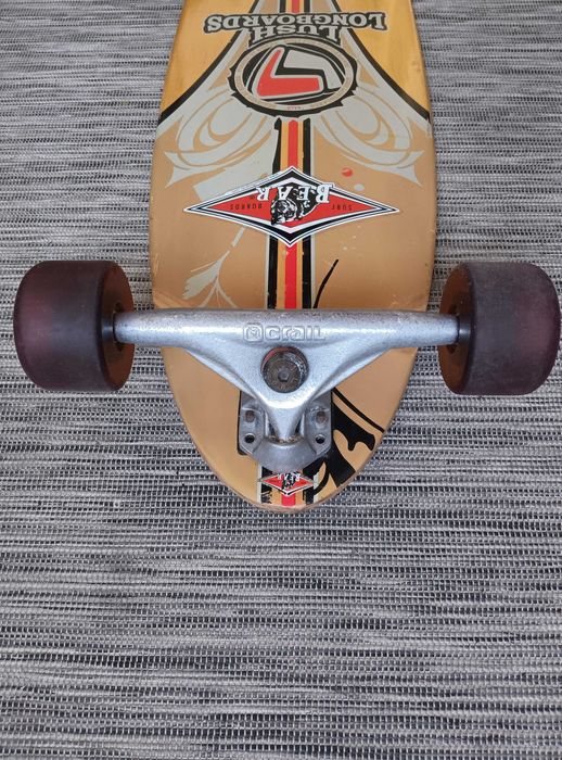 Skate Longboard LUSH modelo MAKO CLASSIC