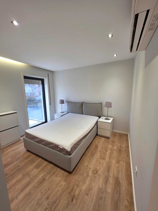 Arrendamento Apartamento em rua do Tenente Valadim - Ao lado Metro de Francos