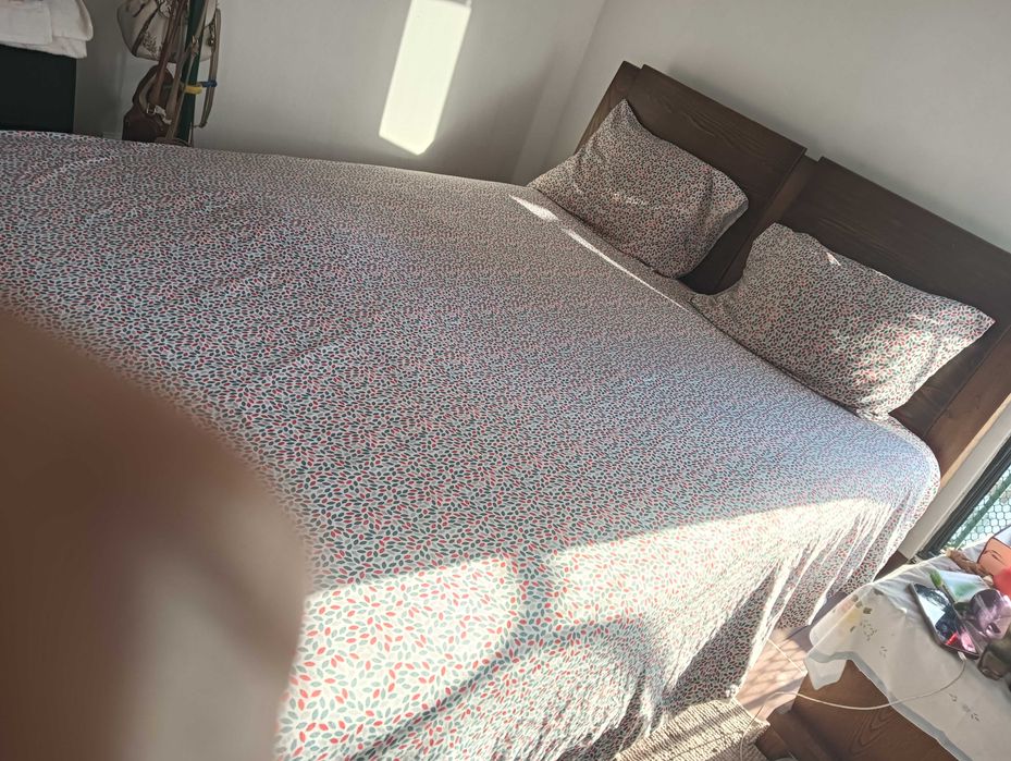 Tenho um quarto para alugar na