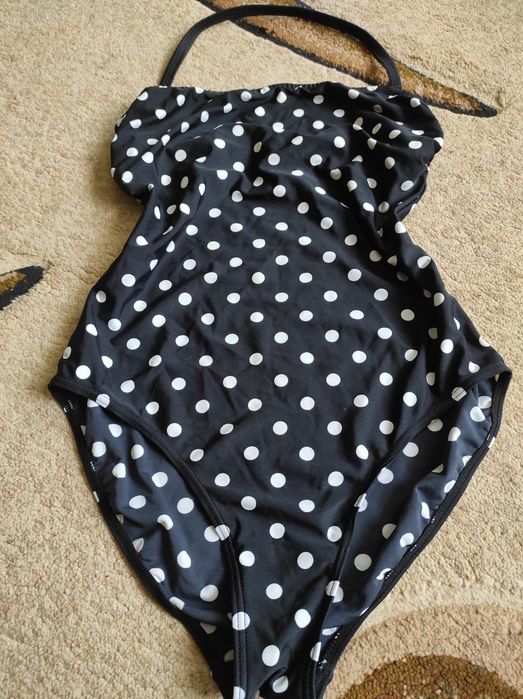 Сдельные купальники в наличии