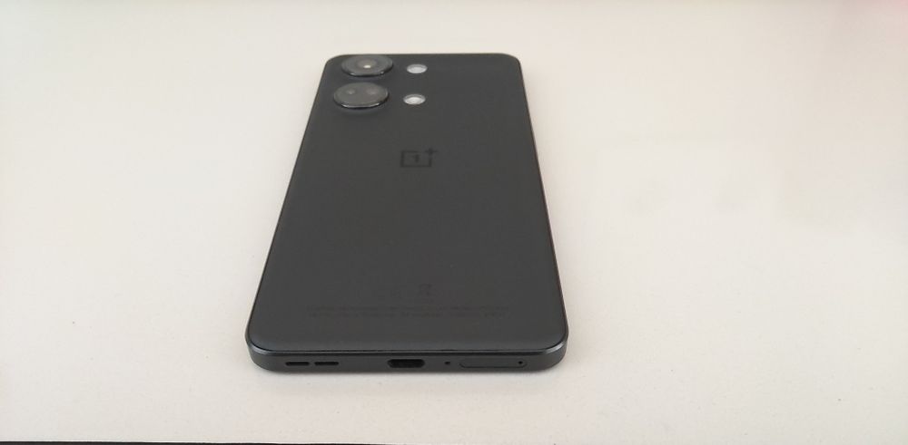Oneplus Nord 3 - 5G de 16 GB RAM e 256 GB armazenamento