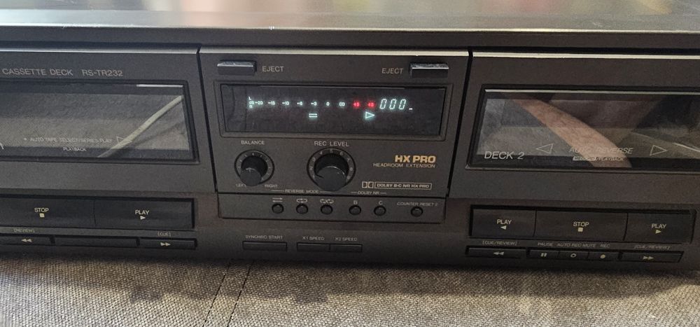 Magnetofon Technics RS-TR232