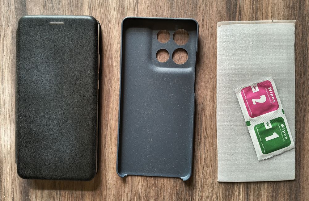 два чохли + захисне скло для Motorola g86