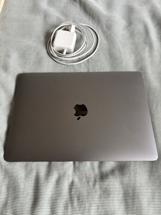 MacBook Air Retina 13 2018 i5 8GB 128GB Space Gray