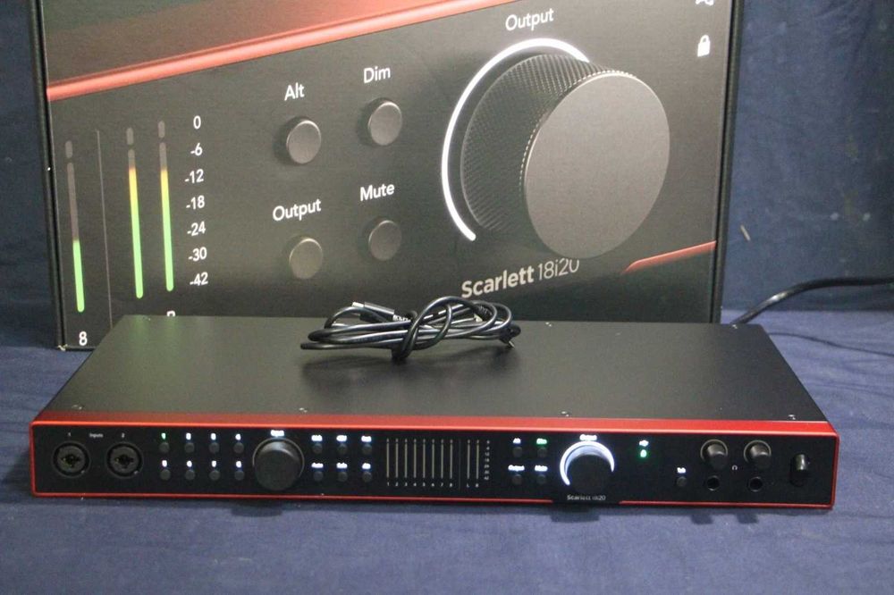 Interface de áudio USB Focusrite Scarlett 18i20 de 4.ª geração
