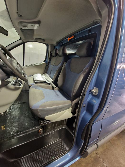 Renault trafic 2.0dci 115cv versão top gama