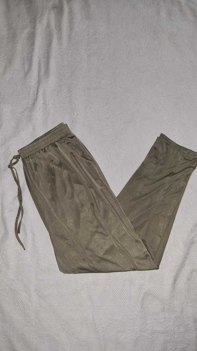 Calças fluidas verde tropa L