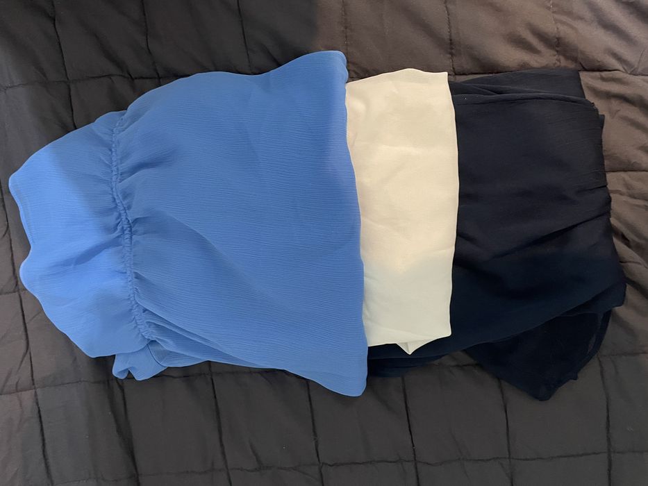 Zestaw spodnie, bluzki, sukienka