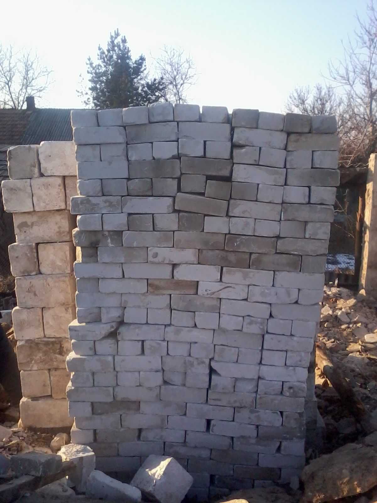 ПРОДАМ кирпич красный белый огнеупроный гипсоблок б у: 5 грн. - Цегла ...