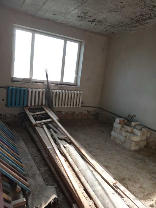 незавершений будинок та земельна ділянка 11,9 сот. с.Старий Яричів