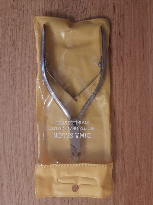 Кусачки маникюрно- педикюрные