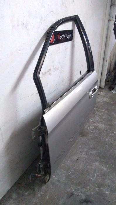Porta Frente Esq Chrysler Voyager Iii (Rg, Rs)