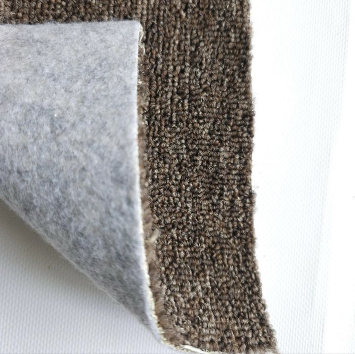 Однотонний ковролін на войлоку Carat і Babil. Петлевий ковролин