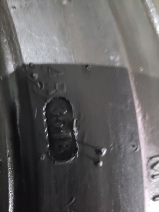 Opony przemysłowe 10-16.5