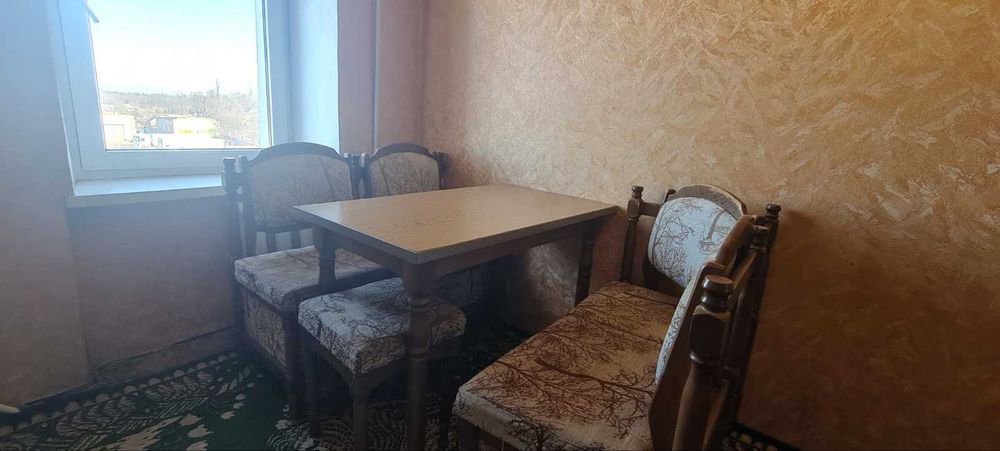 Продаж 3-кімнатної квартира-74 м²