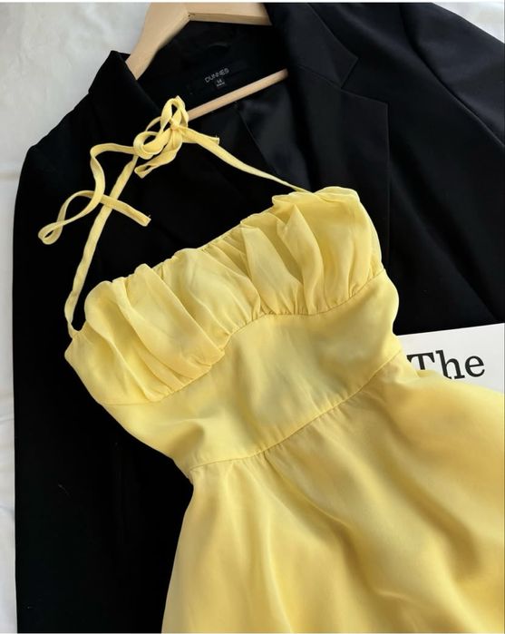 Шикарний жовтий  ромпер, розмір М