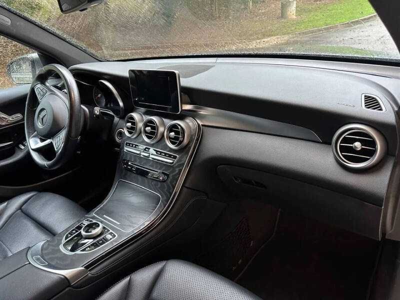 2017 Mercedes-Benz GLC GLC 300 4MATIC