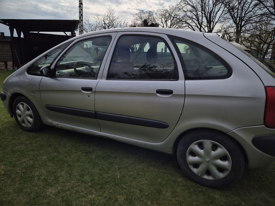 Citroen xsara picasso 2.0 HDMI 2000r.
