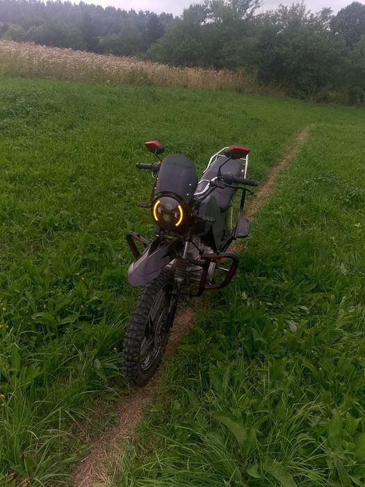 Спарк 150 з докуметами